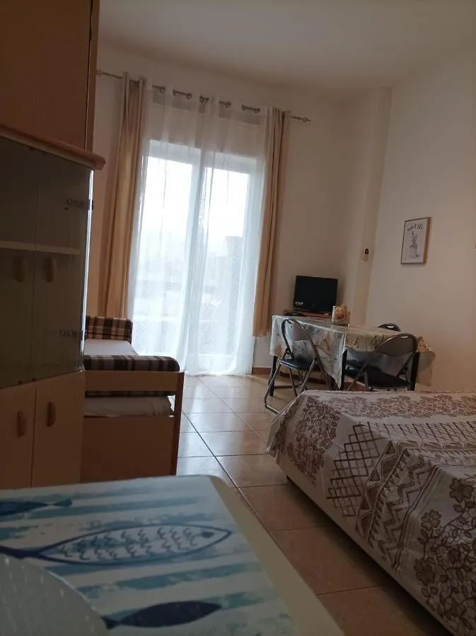 Taormina Beach Giardini Naxos Italien
